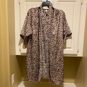 Silky Short Leopard Cheetah Robe Size M (8-10)